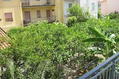 Casa Vacanze Al Mare * أمانتيا